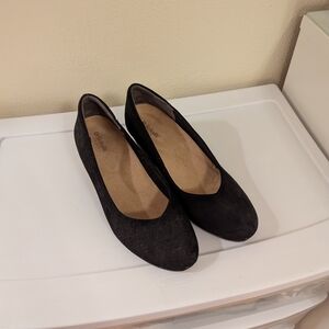 Black Women's Wedge